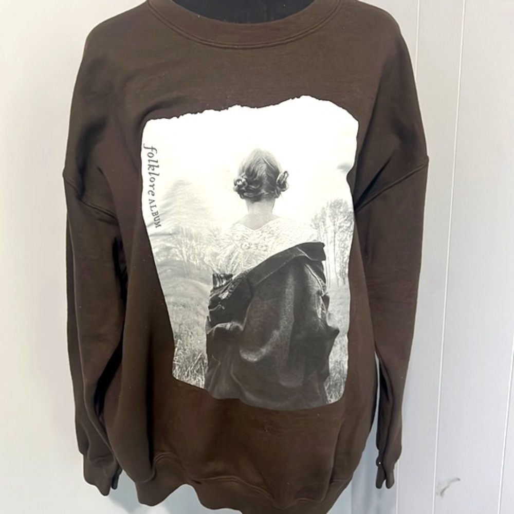 taylor swift folklore like a moment in time brown crewneck sweatshirt top XL